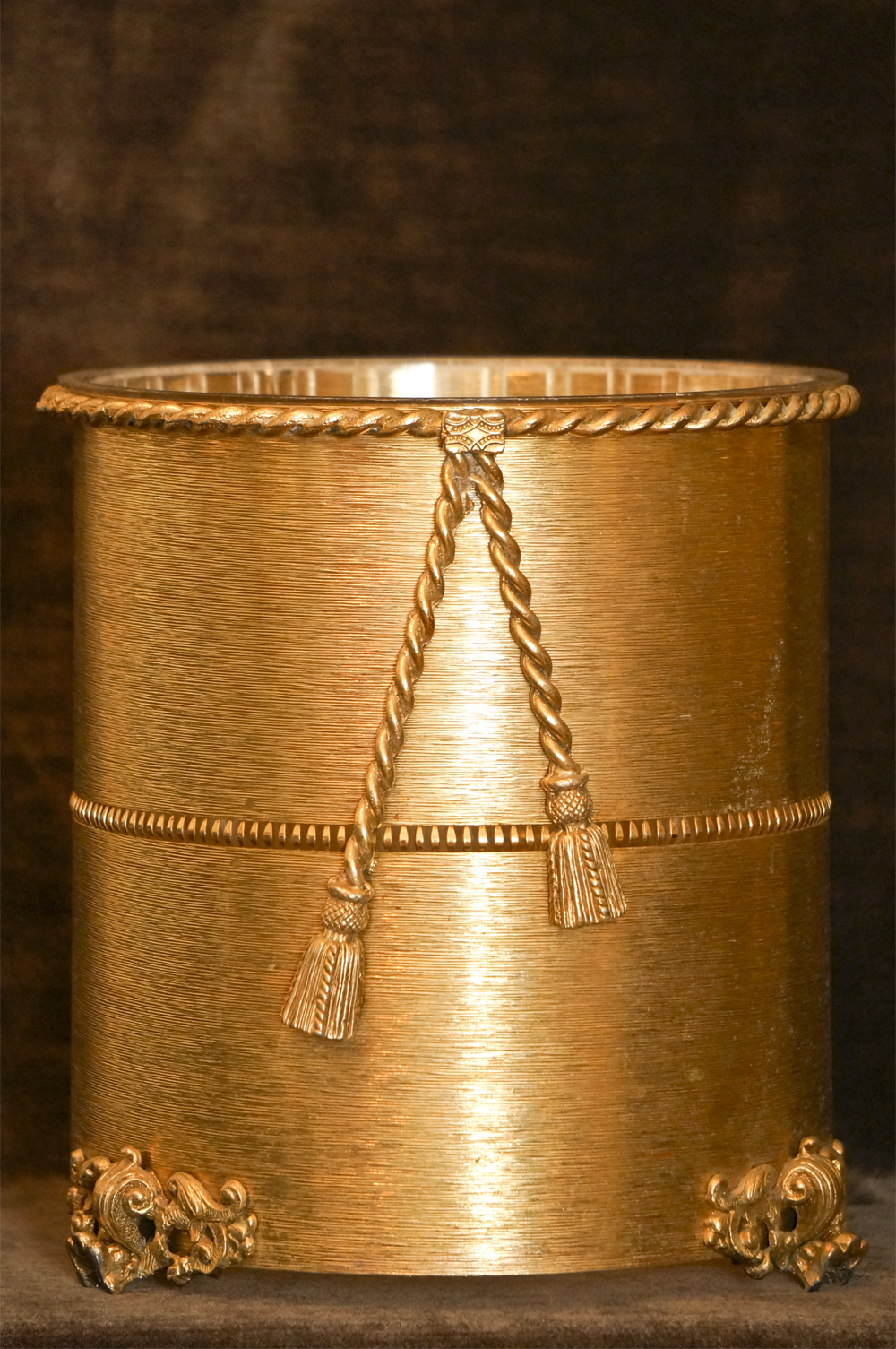 Sold:スタイルビルト製 ゴールド ロープ ゴミ箱