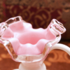 フェントン製 ピンク ミルクガラス 花瓶 拡大