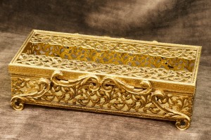 Sold:スタイルビルト製 ゴールド クラシカルリーフ ティッシュボックス